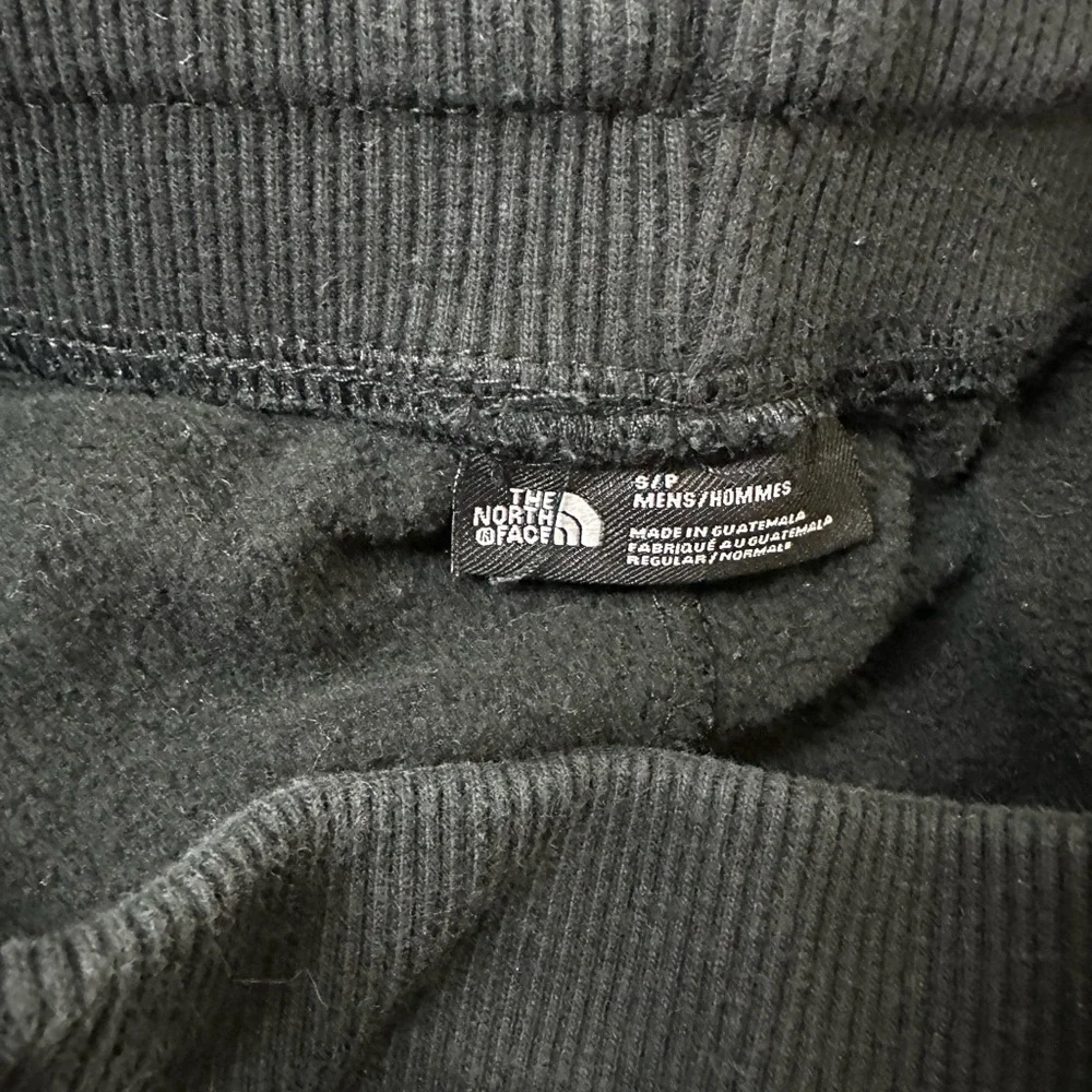 The North Face Black‎ Fleece Pants
